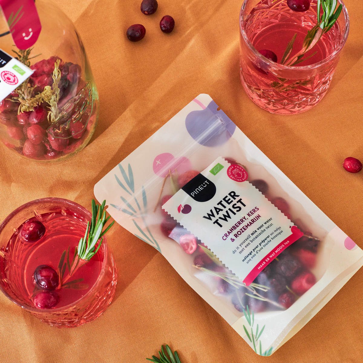 Watertwist Cranberry, Cerise & Romarin BIO | Recharge eau fruitée botanique | Sans sucre, 100 % naturel