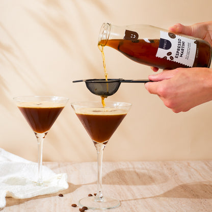 Préparation Espresso Martini | Bouteille cocktail | Recette maison facile | Idée cadeau festive