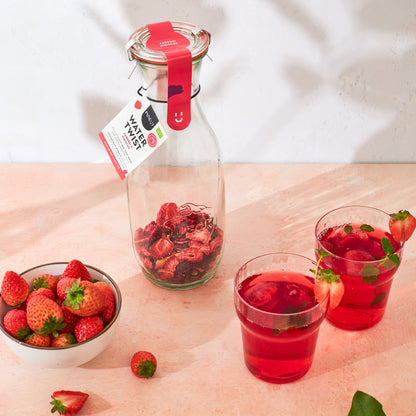 Watertwist Fraise & Hibiscus BIO | Carafe Weck eau fruitée botanique | Sans sucre, 100 % naturel | Boisson élégante & cadeau original