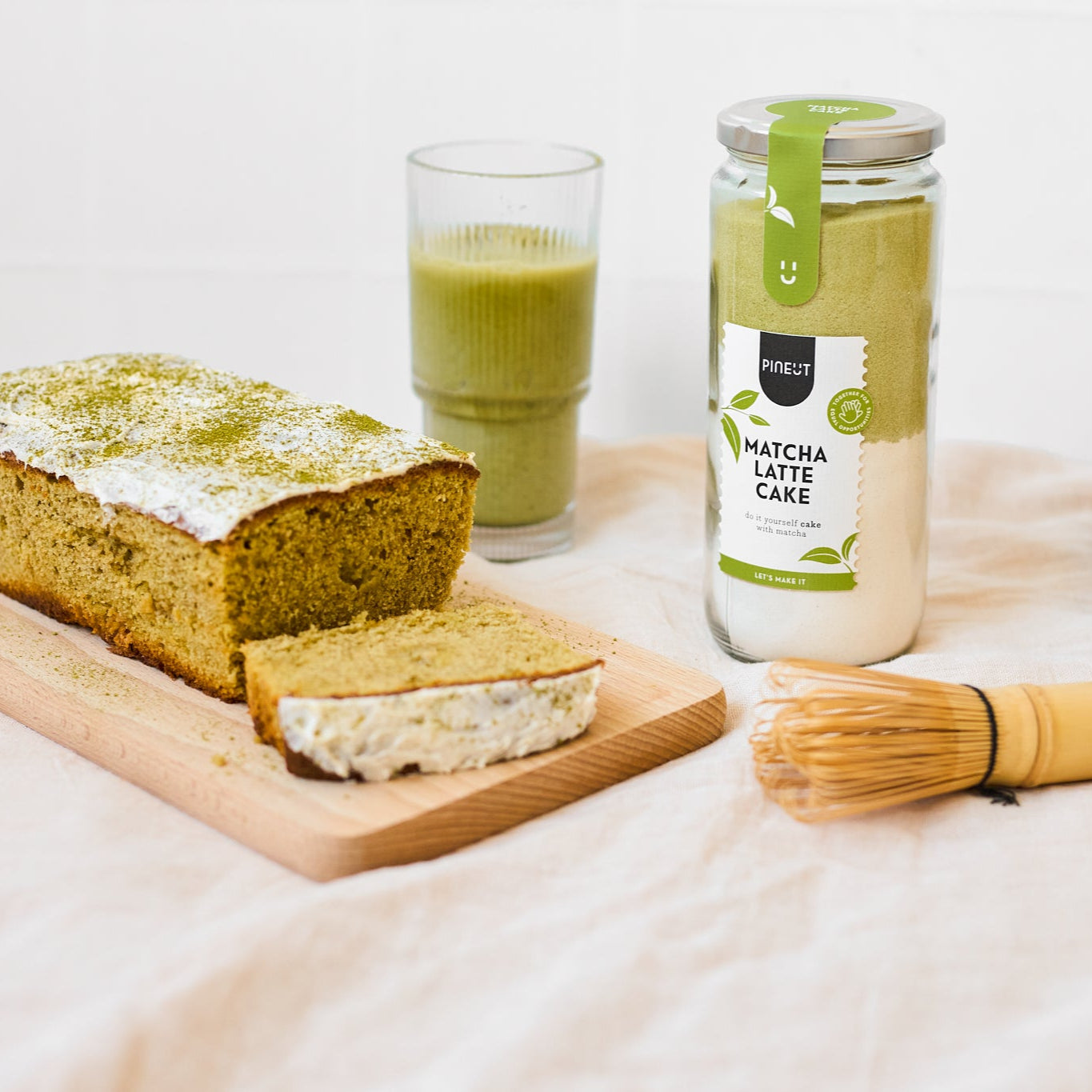 Matcha & Witte Chocolade Cake | DIY Cakemix | Doos met 8 stuks