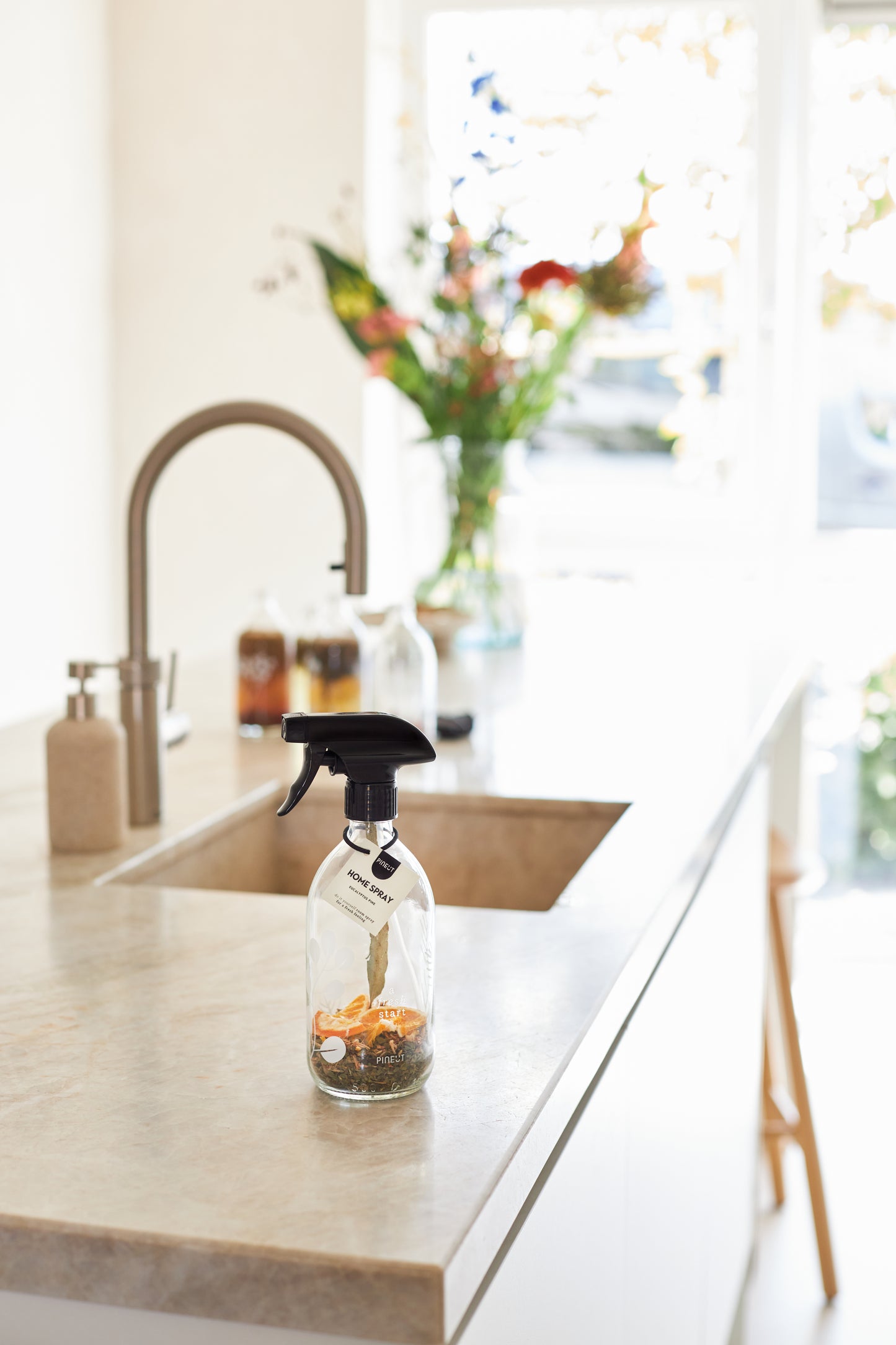 Home Spray | bottle | Eucalyptus Pine | Home Spa | Thuis Wellness | Doos met 8 stuks
