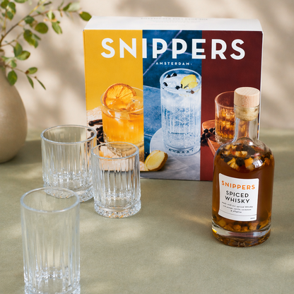 Coffret cadeau Snippers Botanicals | 3 arômes + 3 verres | Préparations pour whisky, gin & rhum épicés | Expérience sensorielle à offrir