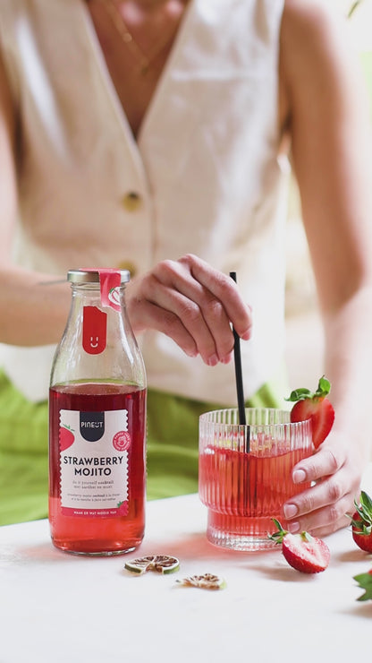 Préparation Strawberry Mojito BIO | Bouteille cocktail | Recette maison fruitée | Idée cadeau estivale